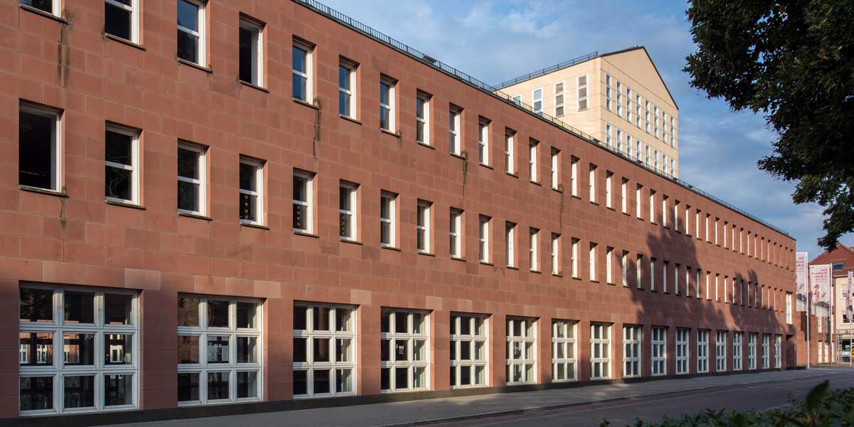 Außenaufnahme der Badischen Landesbibliothek