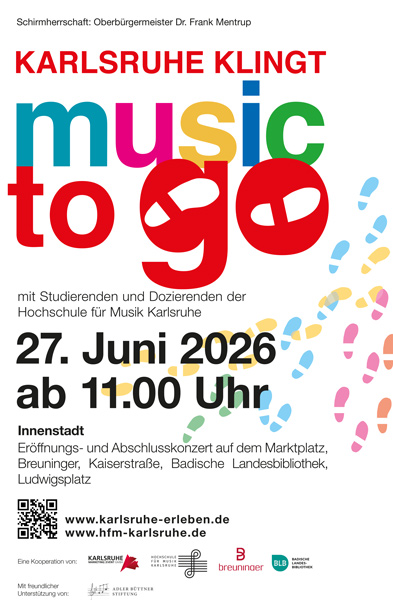 Plakat der Veranstaltung „Karlsruhe klingt – music to go“. Bunte Schuhabdrücke sind auf weißem Hintergrund zu sehen.