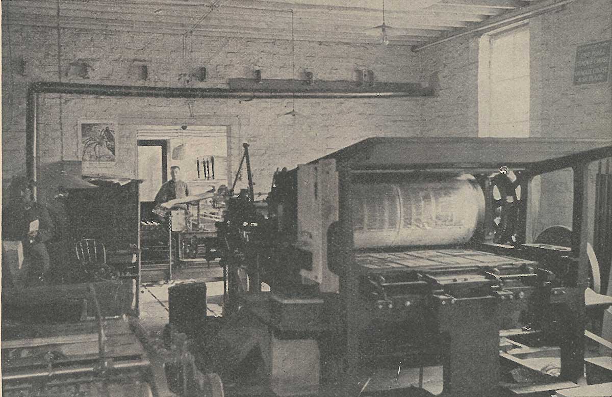 Schwarz-weiß Fotografie des Maschinensaals des Champagne-Kamerad in Charleville.