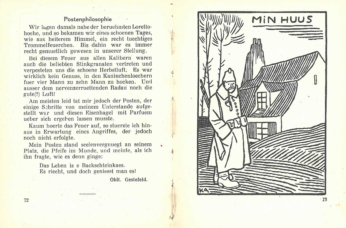 Zu sehen sind Seiten eines aufgeklappten Buches. Links steht ein Gedicht. Rechts ein simpler Druck eines Soldaten, der Pfeife raucht. Hinter ihm steht ein Haus.