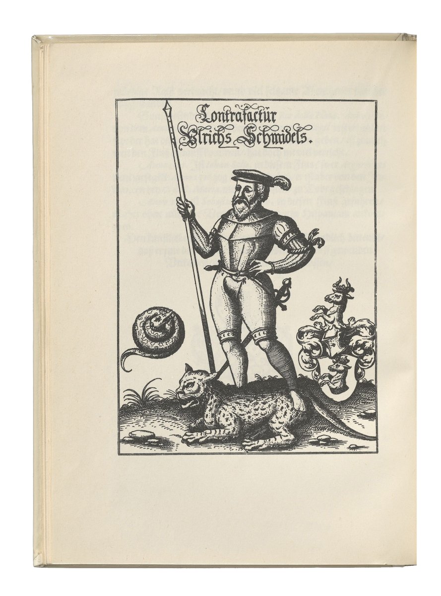 Zeichnung eines Landsknechts mit Lanze. Unter ihm sind ein Leopard und eine Schlange abgebildet. Neben ihm ist ein Wappen zu erkennen.