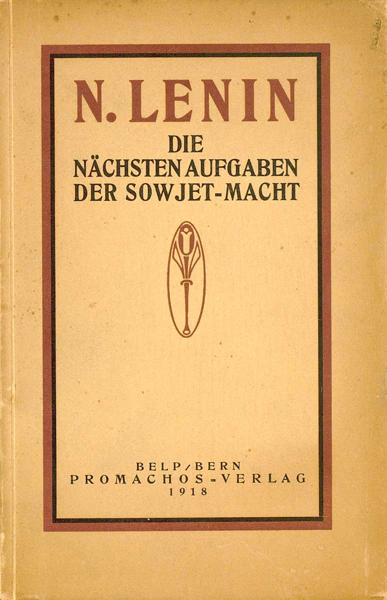 © Badische Landesbibliothek Karlsruhe Zu sehen ist der Vorderdeckel der Broschüre Lenins. Der Titel des Buches ist in einen Rahmen gestellt, in der Mitte ist prominent das Verlagssignet des Promachos Verlages abgebildet.