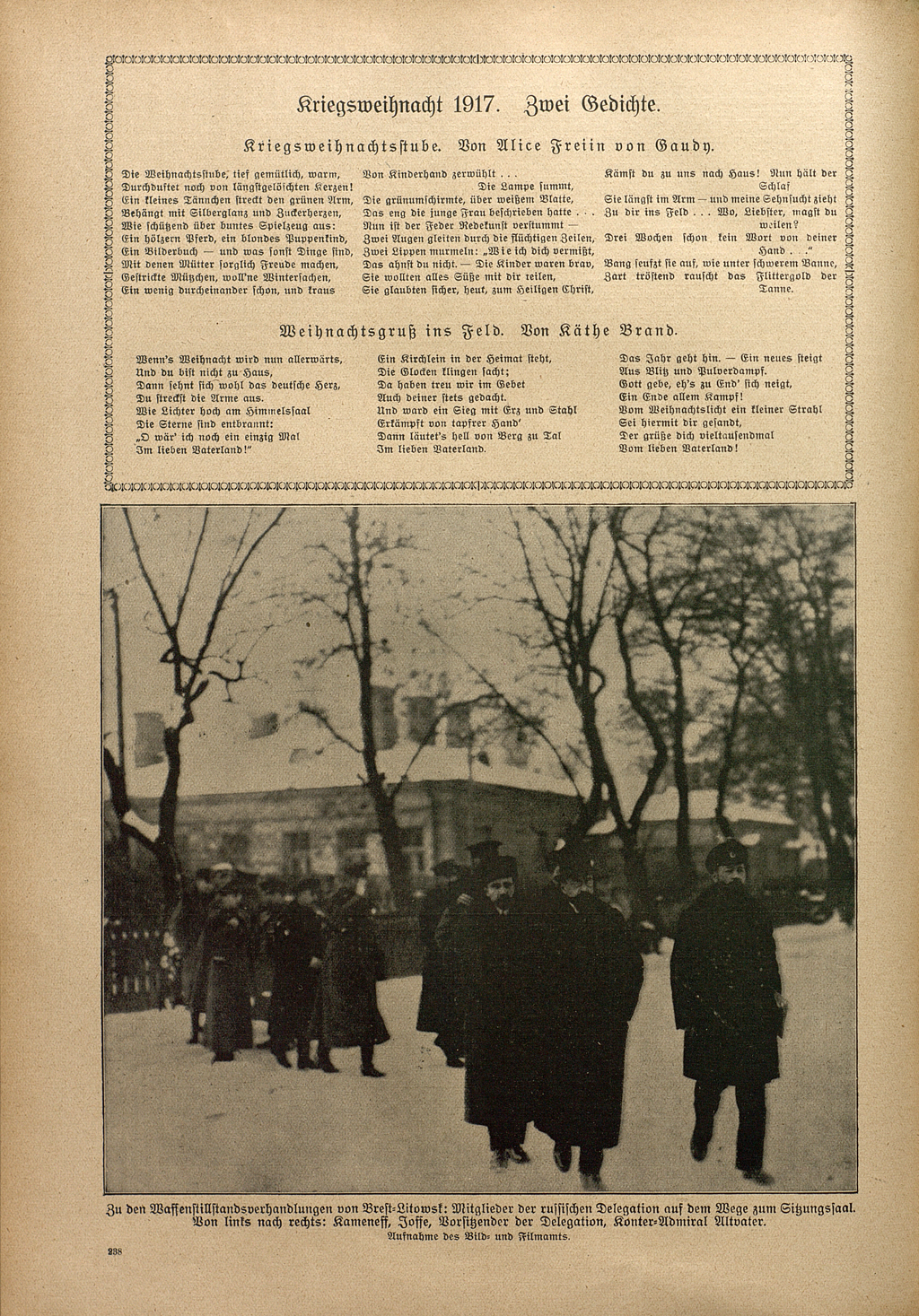 Ein Pressefoto zeigt die sowjetische Verhandlungsdelegation auf dem Weg zu Fuß vom oder zum Versammlungsort in Best-Litowsk.