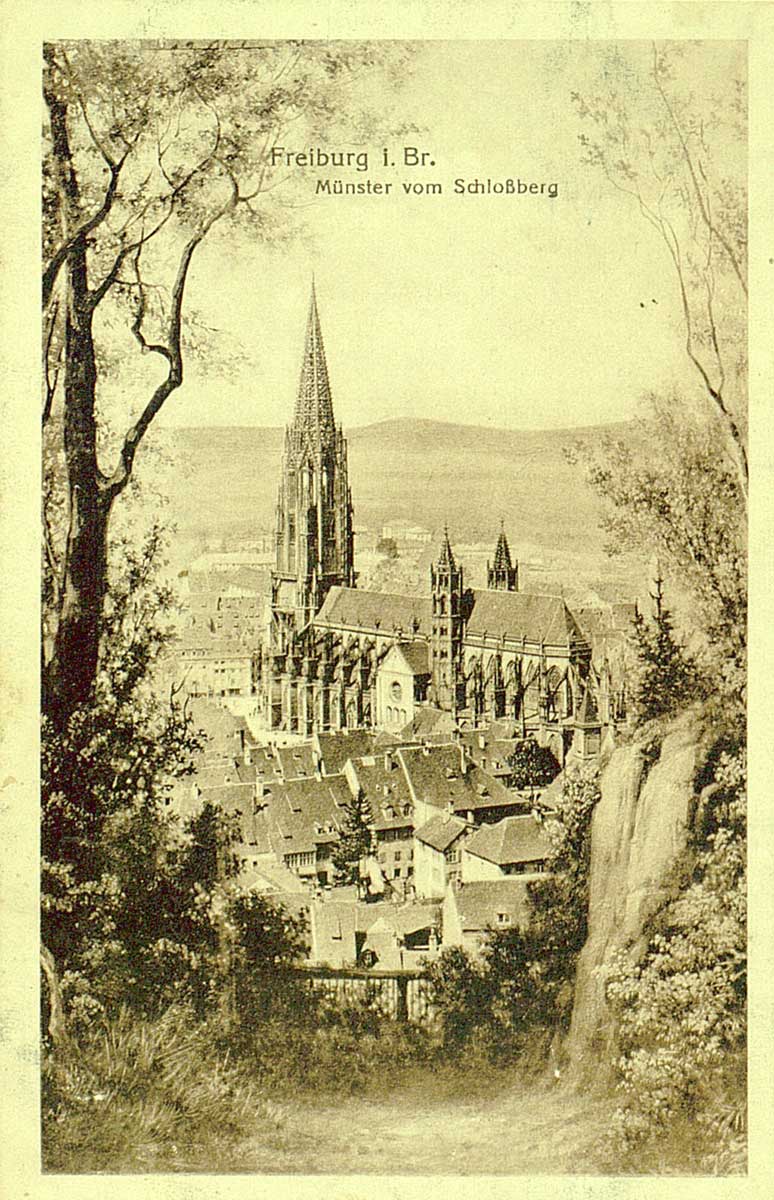 © Badische Landesbibliothek Karlsruhe Die Abbildung zeigt eine 1918 gelaufene Postkarte. Zu sehen ist das Freiburger Münster. Als Standpunkt für die Fotografie wurde der Schlossberg gewählt, demzufolge nur die Süd- und Ostseite, wie auch Teilbereiche des Turms zu erkennen sind.