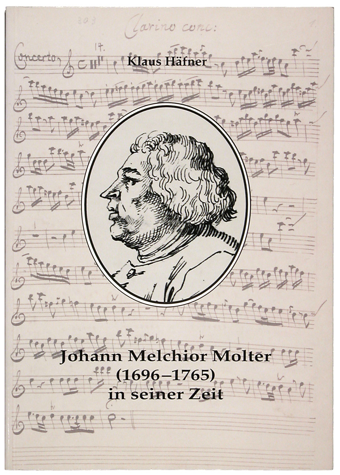 Zu sehen ist das Cover eines Ausstellungkataloges, welches Musiknoten als Hintergrund hat. Zentral ist ein Profil Portrait eines Mannes abgebildet und darunter steht der Name der Ausstellung. 