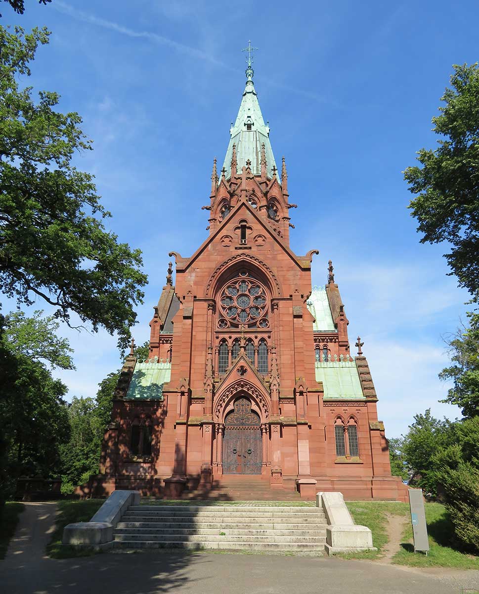 Zu sehen ist die Großherzogliche Grabkapelle zu Karlsruhe auf einem Foto von Ludger Syré.