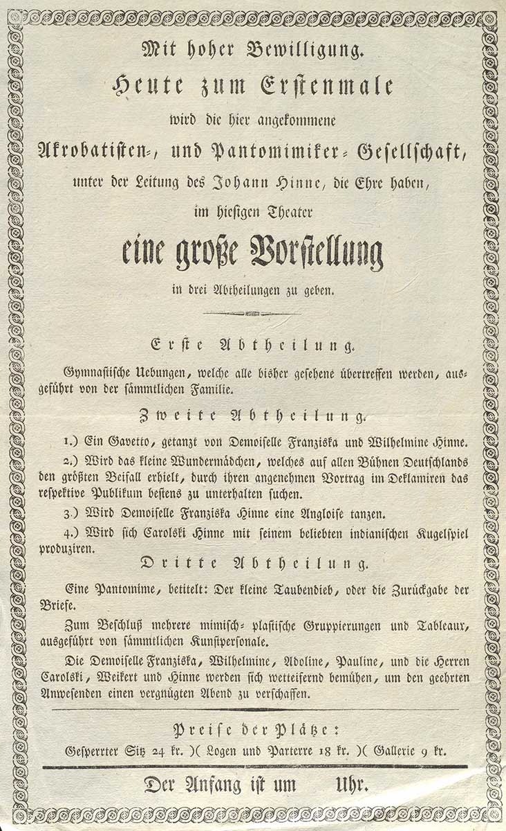 Anschlagzettel der Pantomime-Gruppe von Johann Hinné, ohne Ort und Jahr (121 F 1026 R) Der Zettel beschreibt das Aufführungsprogramm und nennt die Preise der Plätze.